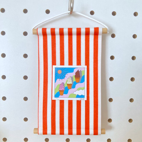 ミニチュアタペストリー 「soft cream day × orange stripe」ミニシール付き 2枚目の画像