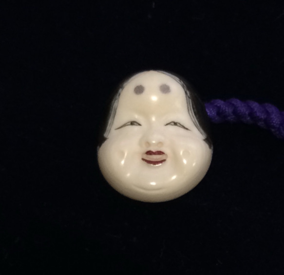 牙 根付 明治期美正堆朱銘超絶技巧染色牙彫根付—微笑寿老人 – 株式会社 明月