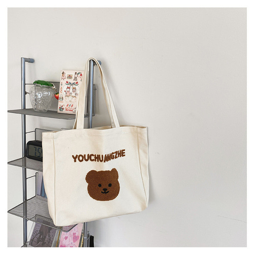 2023.4新作♥即日発送】韓国ファッション くまちゃん刺繡バッグ