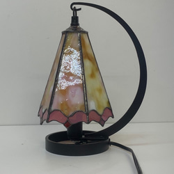 「スリムなランプ/イエローピンク系」吊り下げ型・ステンドグラス　卓上ランプ　春 2枚目の画像