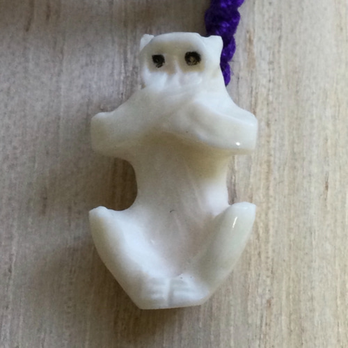 ☆本象牙根付 三猿①（見ざる、言わざる、聞かざる）正絹紐