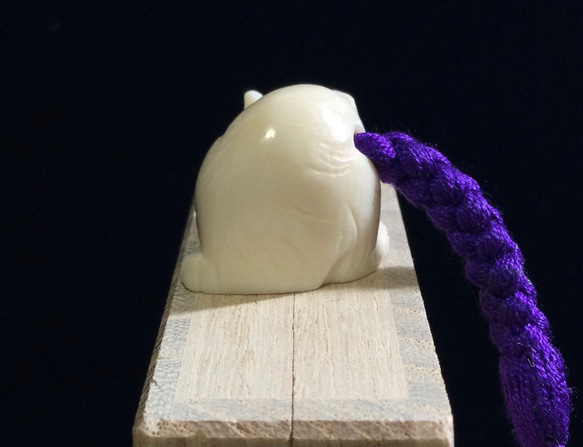 象牙　根付　十二支（子）ネズミ（中） 