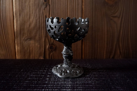 ブラックゴブレットキャンドルホルダー１　インセンスホルダー　香立て　やちむん　沖縄 3枚目の画像