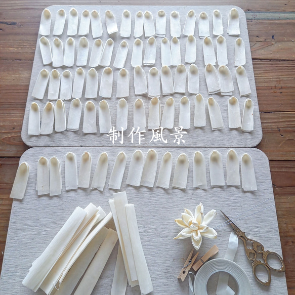 《受注制作》仏花　真鍮　家具調　仏壇　モダン　蓮　お供え　法事　命日ガラスケース　お彼岸　プリザーブドフラワー　手元供養 6枚目の画像