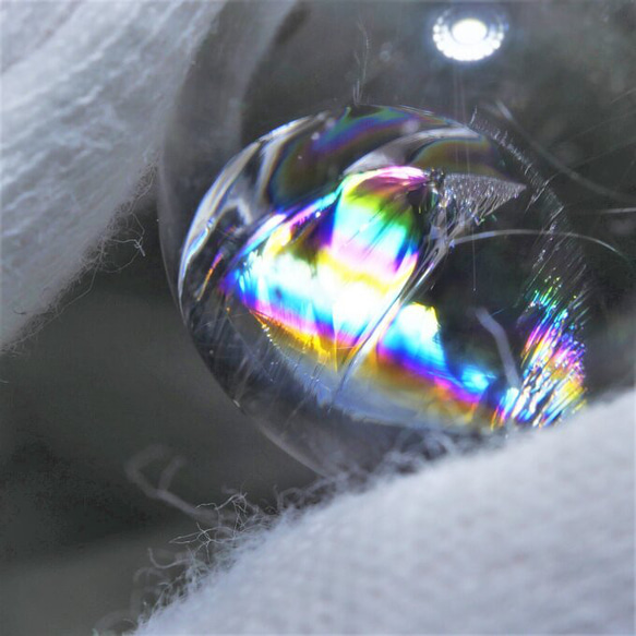 高透明　天然 アイリスクォーツ（水晶）スフィア　約22ｍｍ　1個　穴なし ラウンド　天然石インテリア・置物に 3枚目の画像