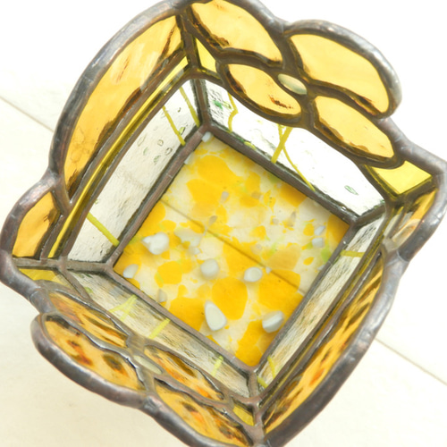 ちいさな幸せ〜菜の花〜』ステンドグラスの小物入れ フリー