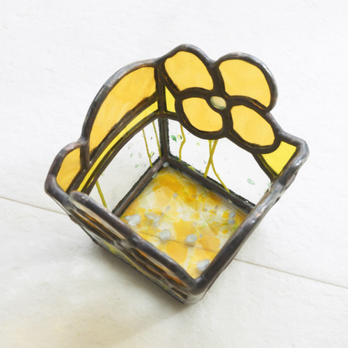 ちいさな幸せ〜菜の花〜』ステンドグラスの小物入れ フリー