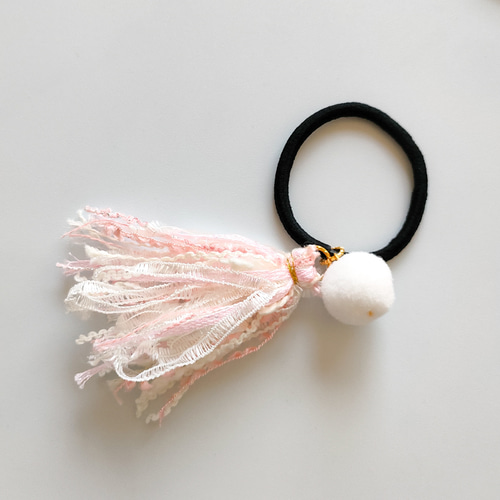 カラフルなタッセルのヘアゴム*【a252】 ヘアゴム chizu 通販 15723123