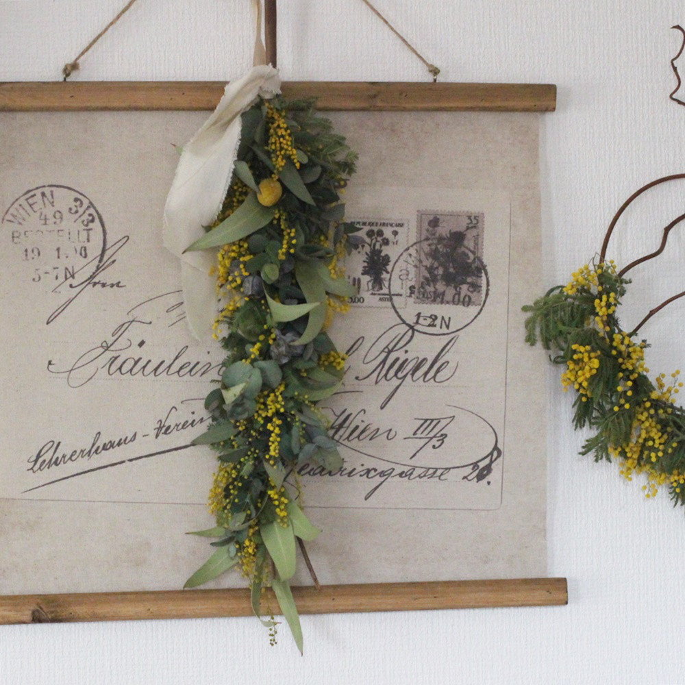 ミモザのガーランド