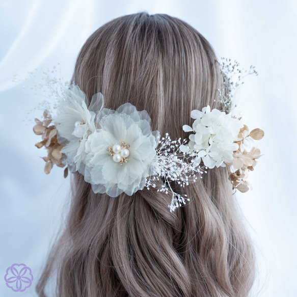 ふわふわシフォン×ゴールド系フラワーの髪かざり　結婚式　卒業式　成人式　花嫁　ウェディング　ヘアアクセサリー 1枚目の画像