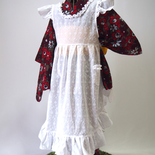 ３歳　アンティークローズ着物とフリル＆刺繍レース被布エプロン　ヘッドドレス付き 3歳 アンティークローズ着物とフリル＆刺繍レース被布エプロン