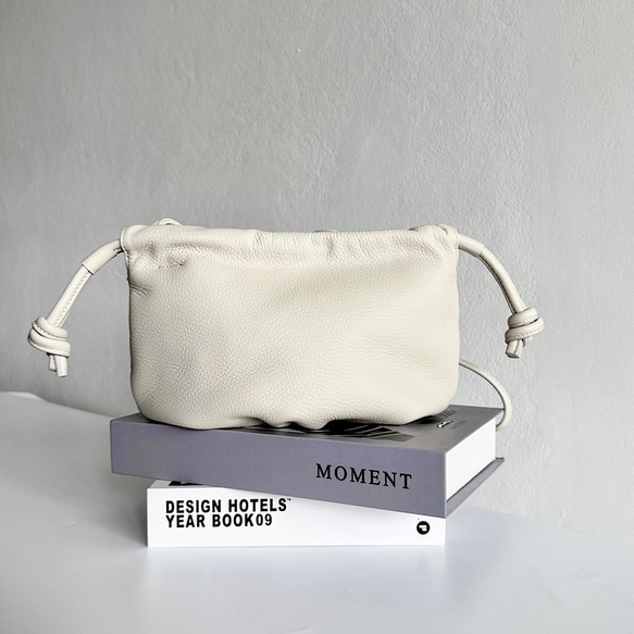 3650】russet レザー巾着バッグ・レザーキーリング付き 名品】4WAY