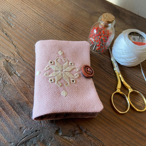 レアスタンサル バラのニードルブックキット】 刺繍