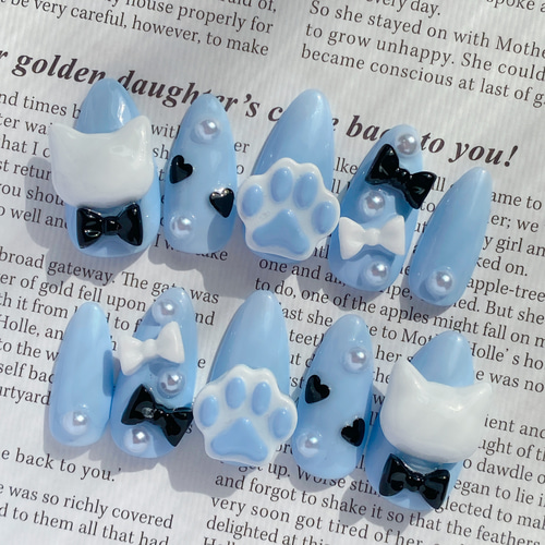 ラメ淡いブルー 肉球 猫 ネイルパーツ 8個 カラー豊富♪肉球にゃんこのネイルチップ ネイルチップ（つけ爪