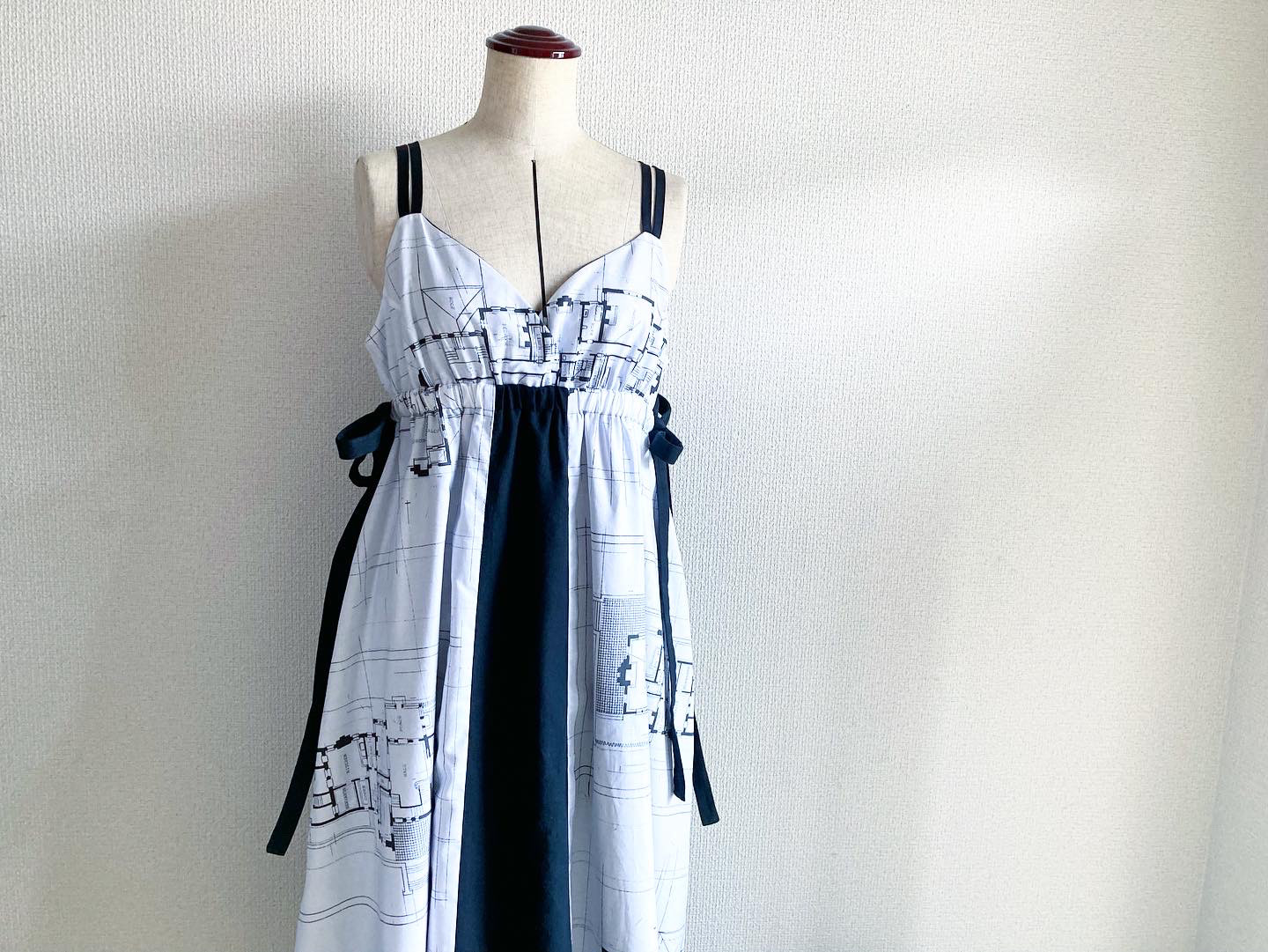 ▶︎ロングversion【間取り図/無地配色のキャミワンピース】