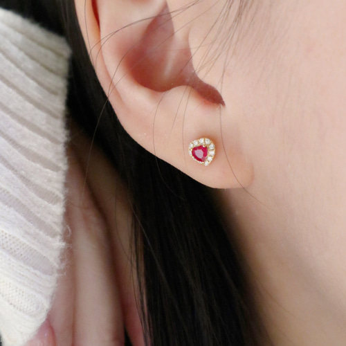 ハート形 天然ダイヤモンド付きルビーピアスk18 ピアス（スタッド・一 