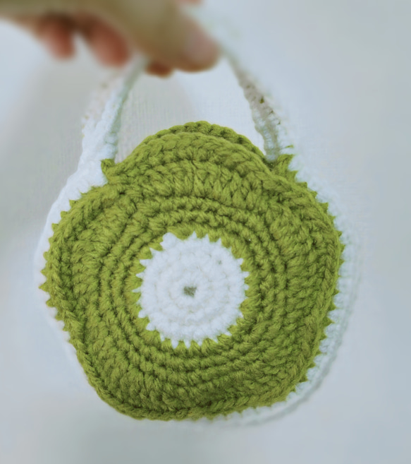 かぎ針編み　お花のミニハンドバッグ 2枚目の画像