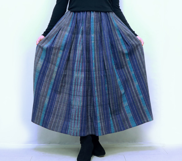 再販☆手織り綿絣ロングスカート、ブルーミックス、オールシーズン 7枚目の画像