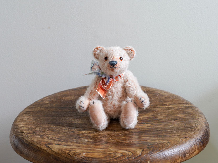 優しい猫さん アーティストベア ぬいぐるみ ハンドメイド 海外作家様