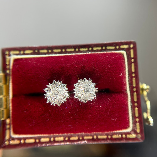 天然ダイヤモンド付きピアスk18