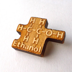 エタノール（アルコール）の化学式ヒノキブローチ 1枚目の画像