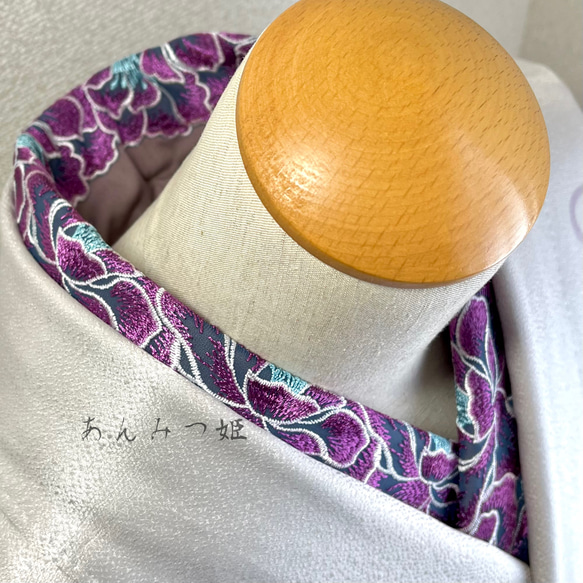 洗える刺繍半襟  梅紫のお花【ラスト】 3枚目の画像