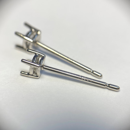 受注販売】1Pダイヤモンドスタッドピアス Pt900 約3.1mm 約0.22