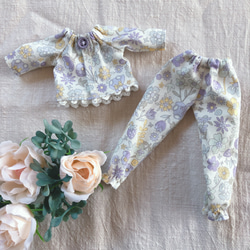 22cmドール用　お花のくすみパープルパジャマ　リカちゃん　服 2枚目の画像