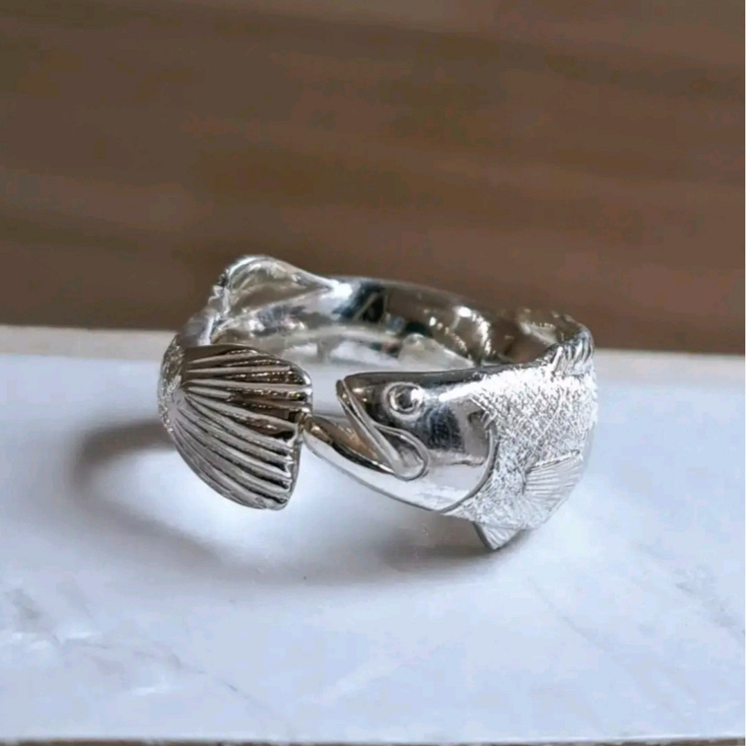 【 ブラックバス 指輪  】ブラックバス 釣り 釣りアクセサリーブラックバス指輪  釣り好き 魚指輪　プレゼント