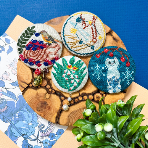 月桃 沖縄サンニン 刺繍くるみボタンブローチ/ヘアゴム plantsplanet