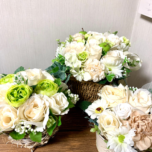 アーティフィシャルフラワー・バスケットアレンジ(ホワイト×グリーン