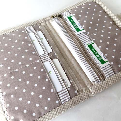 No.605☆ かず様♡専用ページ☆お薬手帳ケース☆ファスナー付き☆ 受注製作☆ファスナー付き☆薬剤師が作る、大きめお薬手帳ケース