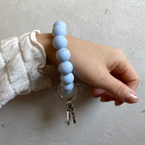 ブレスレット感覚で鍵を持ち歩くリストレットキーホルダー【つぶつぶ