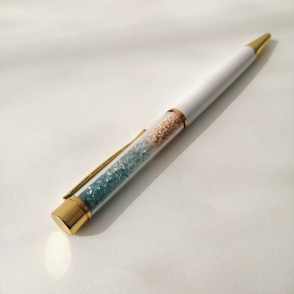 再販【海と泡と砂のボールペン〜グラデーションver〜】　キラキラ　ビーズ　海　ハーバリウムボールペン　プレゼントにも❀ 13枚目の画像