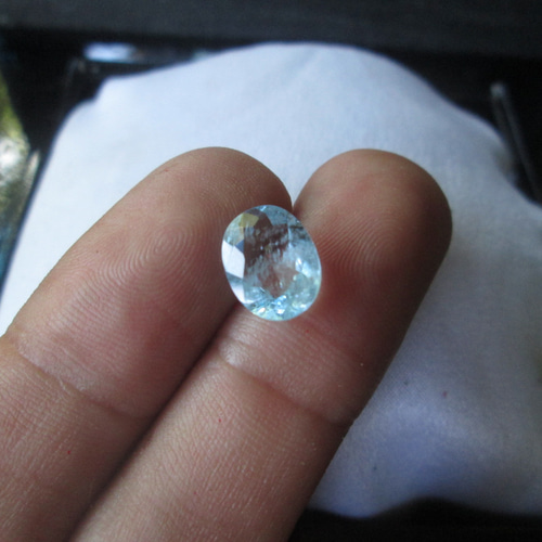 N.5601 アクアマリン・ルース ブラジル産 2.8CT 大型サイズ