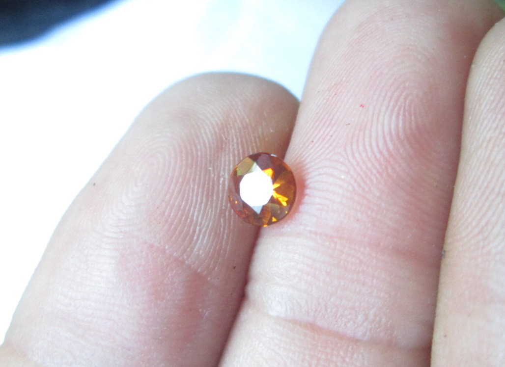 N.5603 シトリンマディラ・ルース　ブラジル南部でのみ採掘 希少石　0.4ct