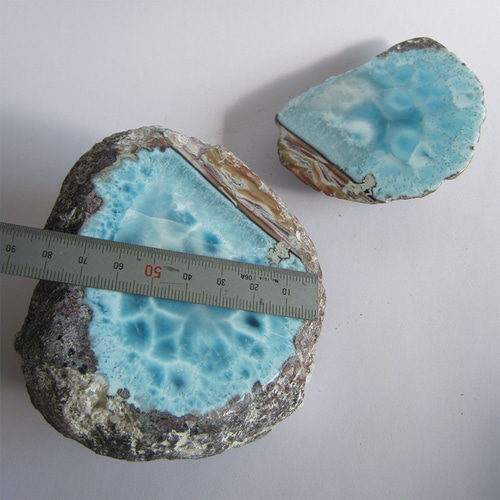 ラリマー 一刀石原石 1075g【送料込】 LMRG060 ドミニカ共和国の鉱山