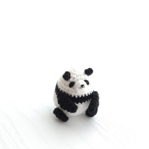 激安！特価品 受注制作】ずんぐりむっくりパンダさんのあみぐるみ あみぐるみ あみぐるみ