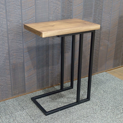 ソファーサイドテーブル　シンプル　サイズオーダー　おしゃれ　ブラックウォールナット無垢材３センチ厚一枚板　アイアン 1枚目の画像