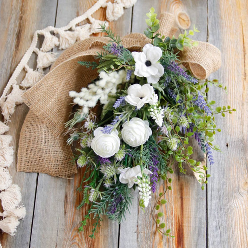 ラベンダー&ホワイトのお花達の爽やかスワッグ】白いミモザや  