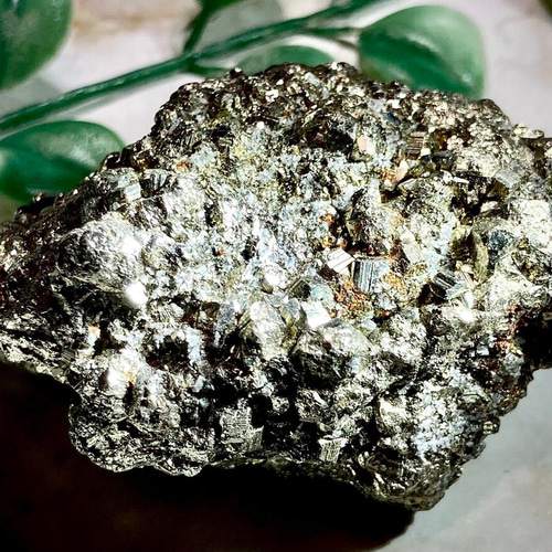 カルサイト共生【怨念払い】パイライト 結晶 原石 ラフストーン その他