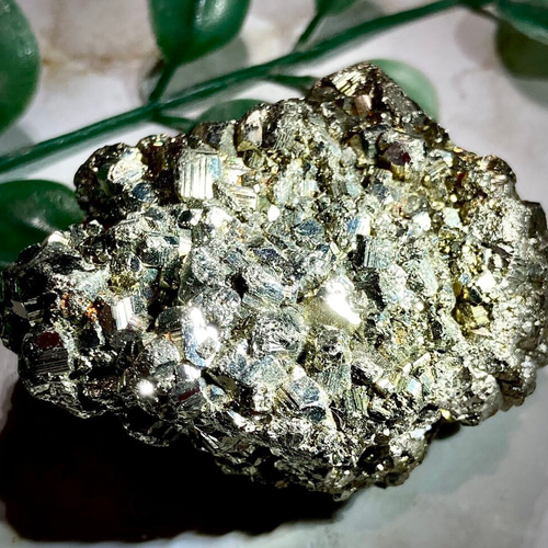 カルサイト共生【怨念払い】パイライト 結晶 原石 ラフストーン その他