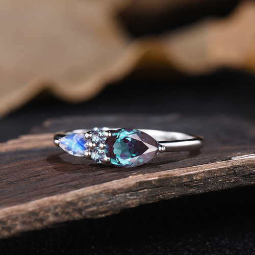 6月の誕生石アレキサンドライト結婚指輪ナチュラルブルームーン