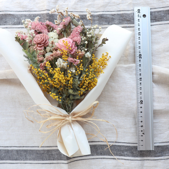 【母の日ギフト】春色ミモザのドライフラワーブーケ 花束 11枚目の画像