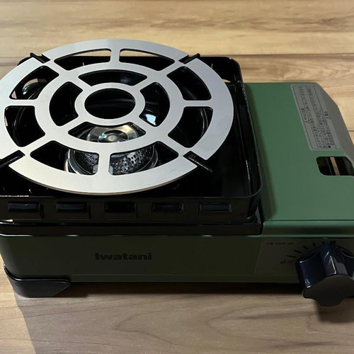 五徳 イワタニタフまるJr　イワタニタフまるジュニア　イワタニタフまる　コンロ Amazon.co.jp: イワタニ タフまるJr ＆ 鉄製ミニ五徳 セット