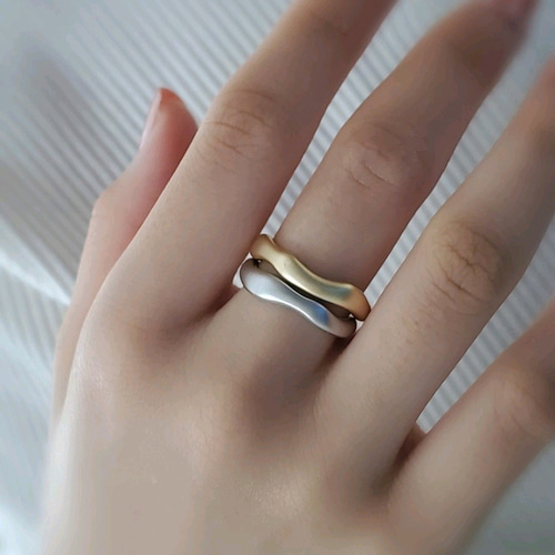 ウェーブリング 末永く使えるリングマット仕上げ RS-76やさしい