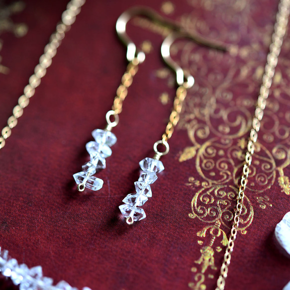 単品　オリジナル 極上 ハーキマーダイヤモンドのフックピアス　4月の誕生石 6枚目の画像