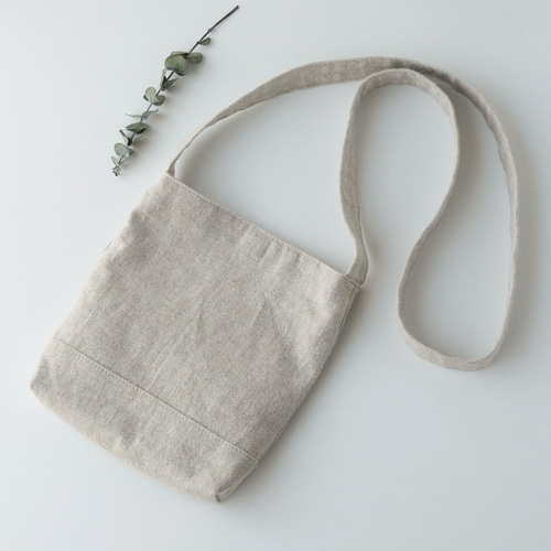 ナチュラルリネンのサコッシュ サコッシュ a.y.room 通販｜Creema  