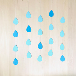 壁面装飾】雨 吊るし飾りだけ 6月 梅雨 背景 シンプル 保育 施設 病院