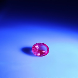 ピンクサファイア　蛍光性　オーバルミックスカット　ルース　0.416ct 宝石　GEM サファイア 7枚目の画像